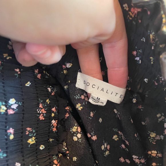 Socialite Floral Print Tiered Miniskirt - Medium - Black - Picture 6 of 6